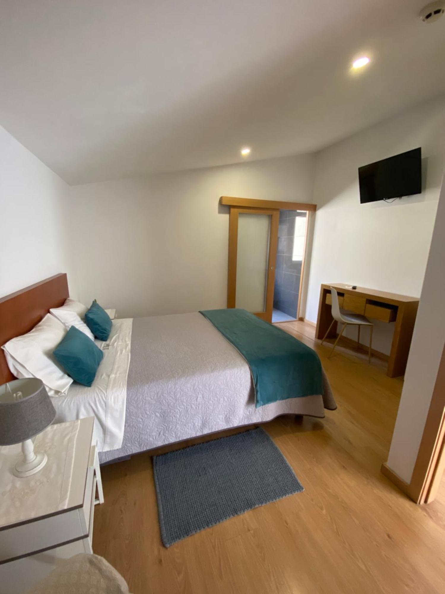 Guest House D. Filipe I Porto Ngoại thất bức ảnh
