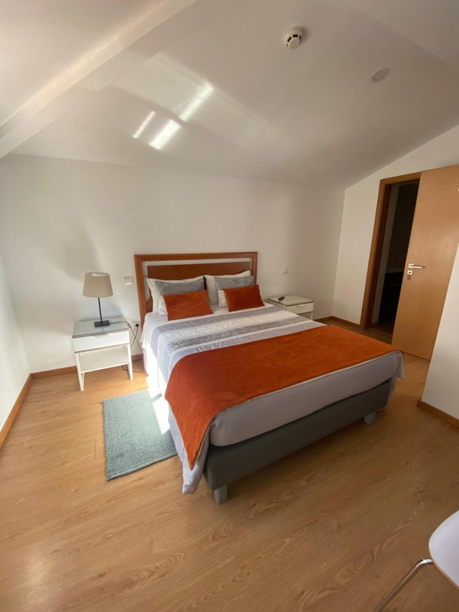 Guest House D. Filipe I Porto Ngoại thất bức ảnh