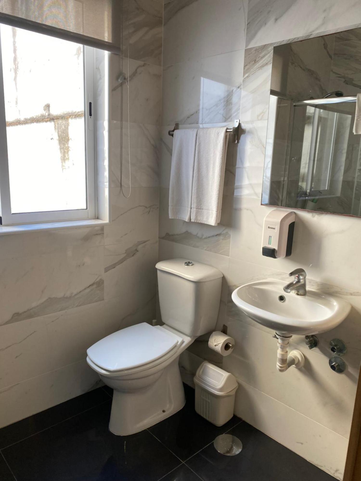 Guest House D. Filipe I Porto Ngoại thất bức ảnh